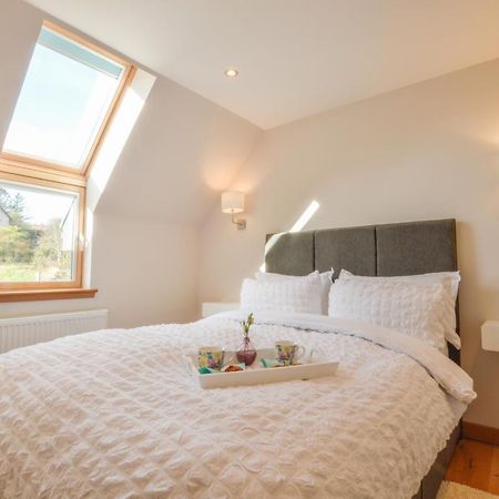Rowan Tree Apartment - A Modern, Quiet Hideaway With Sweeping Views Across Oban Exteriér fotografie