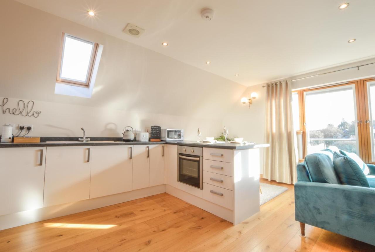 Rowan Tree Apartment - A Modern, Quiet Hideaway With Sweeping Views Across Oban Exteriér fotografie