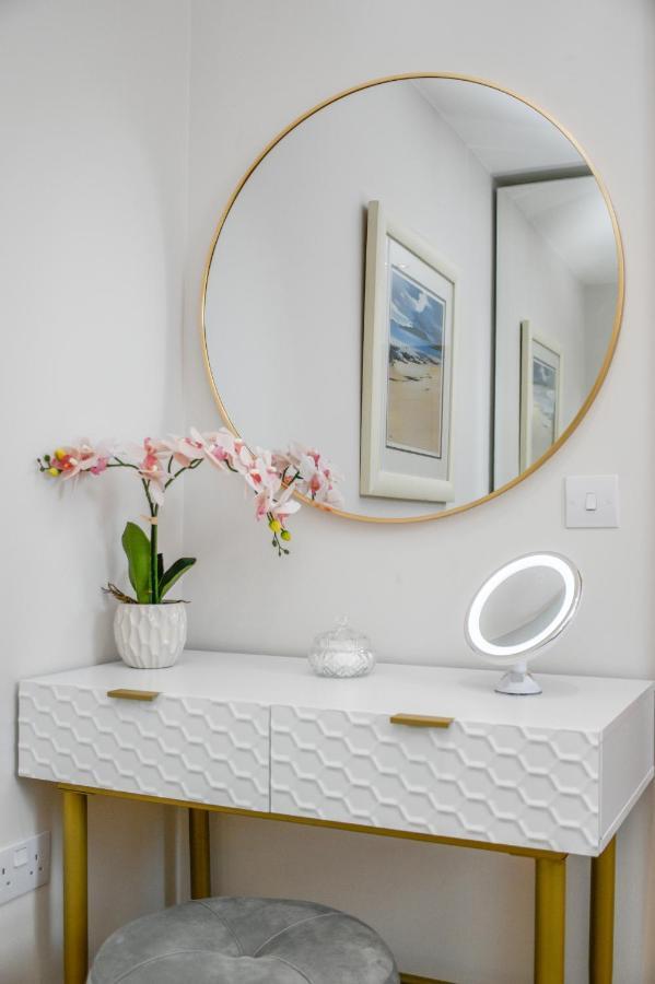 Rowan Tree Apartment - A Modern, Quiet Hideaway With Sweeping Views Across Oban Exteriér fotografie