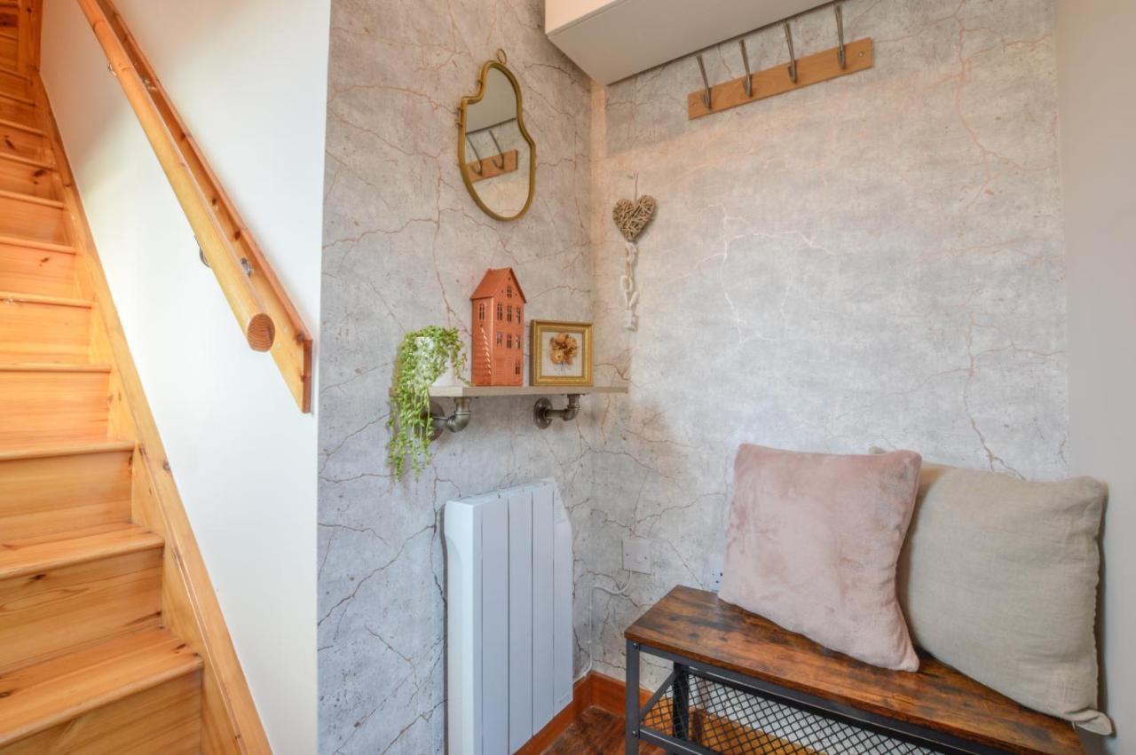 Rowan Tree Apartment - A Modern, Quiet Hideaway With Sweeping Views Across Oban Exteriér fotografie