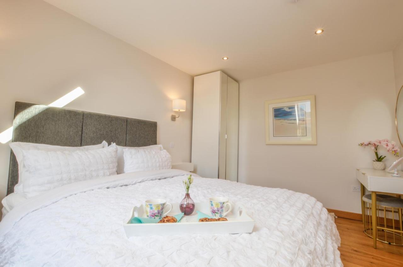 Rowan Tree Apartment - A Modern, Quiet Hideaway With Sweeping Views Across Oban Exteriér fotografie